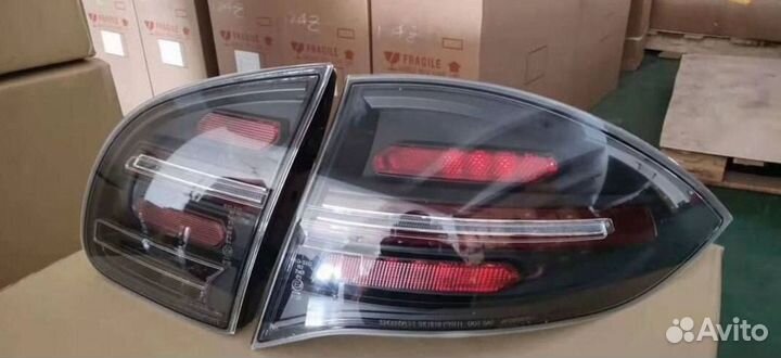 Фонари задние светодиодные черные Порш Кайен 958