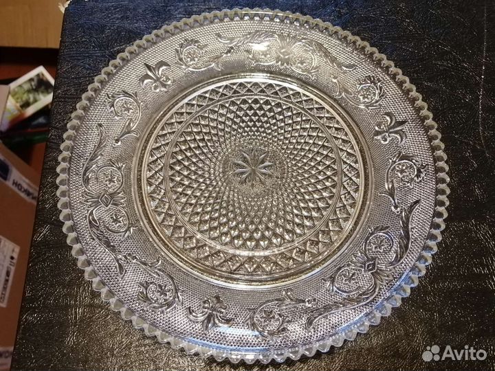 Блюдо и 5 тарелочек. Индонезия.Куплен в 1994г