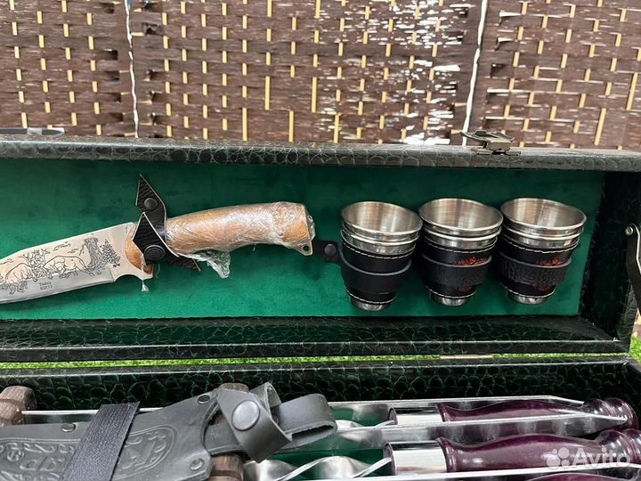 Шампура подарочные в кейсе