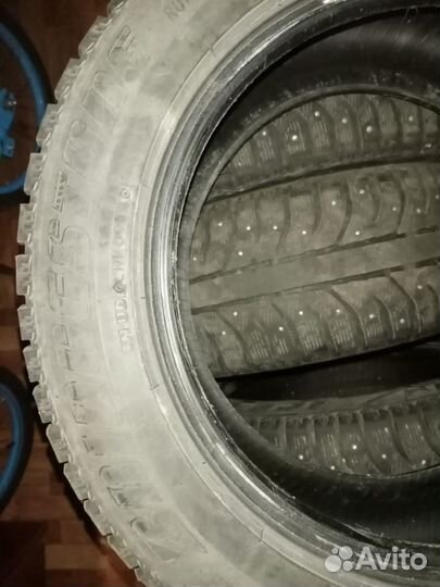 Bridgestone Ice Cruiser 7000 215/55 R16