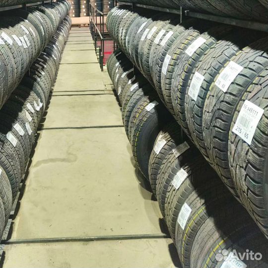 Goodyear UltraGrip Ice Navi Zea 245/45 R17 95L