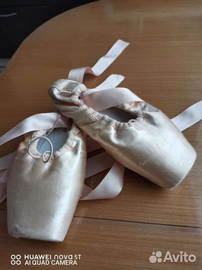 Продам инвентарь для художественной гимнастики