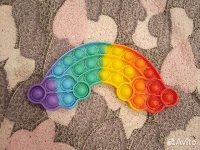 Поп-ит в виде радуги