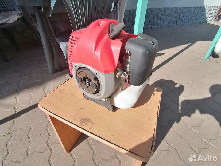 Мотор бензотриммера