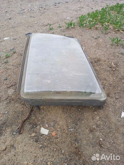 Стекло фары mercedes