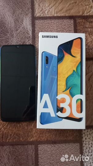 Samsung Galaxy A30, 3/32 ГБ