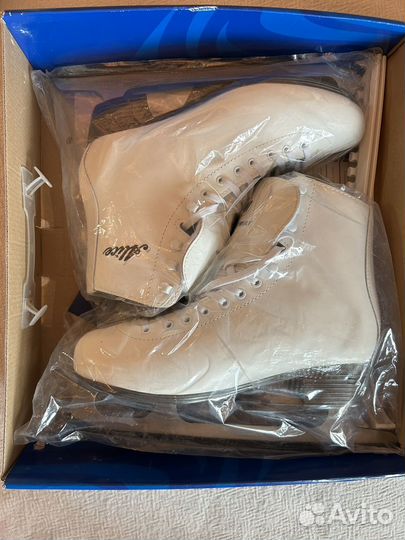 Коньки фигурные женские 39 размер