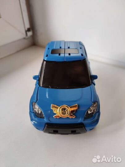 Машинка детская. Игрушка. На колесах