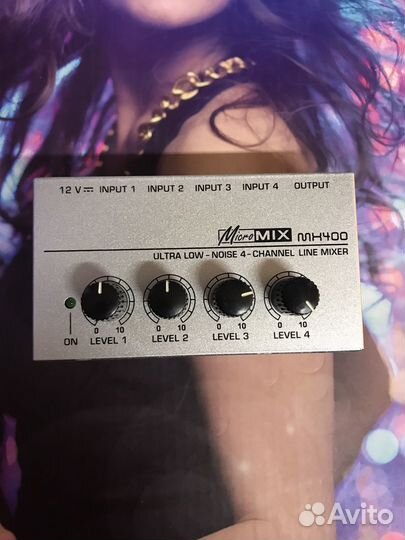 Аналоговый микшер Behringer MX 400 micromix