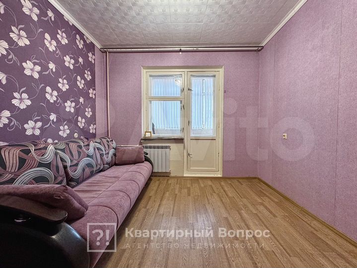 2-к. квартира, 50 м², 4/9 эт.