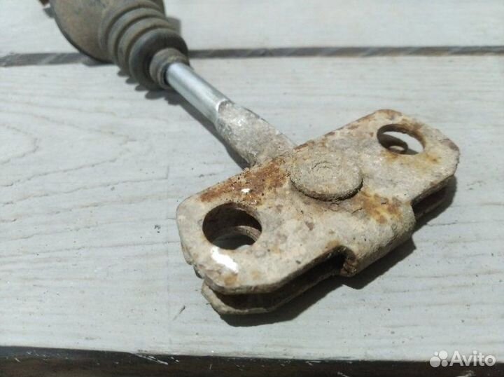 Трос стояночного тормоза Chevrolet Lacetti хетчбек