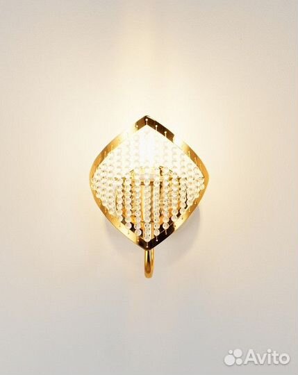 Бра Moderli Shade V8051-1W