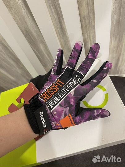Перчатки женские спортивные