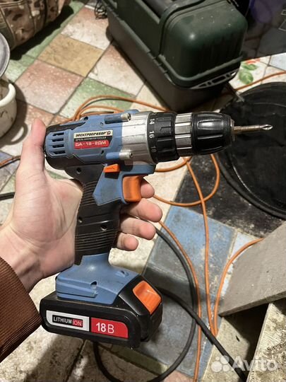 Шуруповерт да -18 -2дм