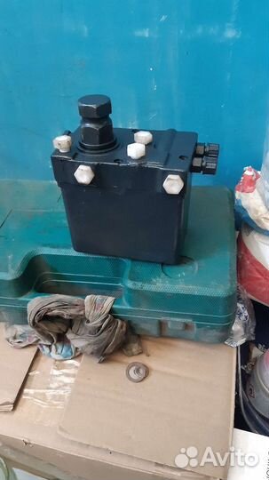 Масляной носос, домкрат подьёма кабины новый