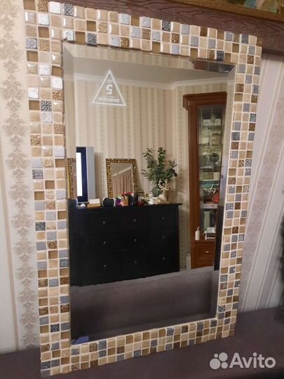 Зеркало интерьерное