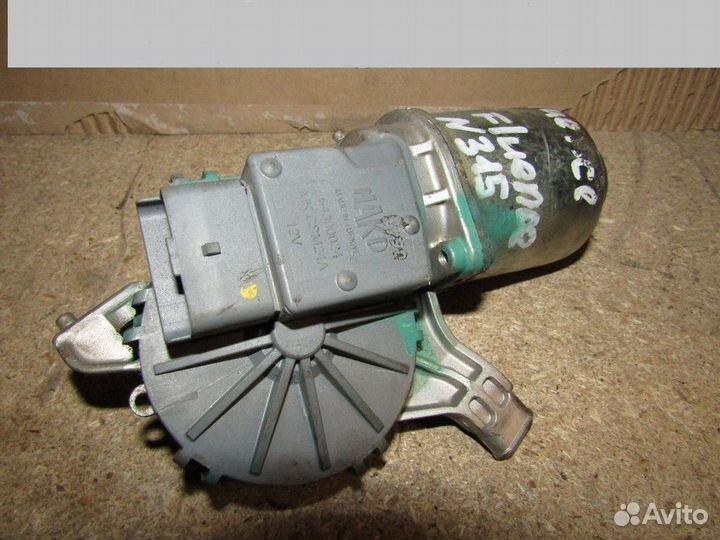 Моторчик стеклоочистителя передний Fluence 2010