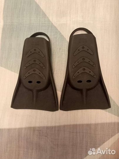 Ласты 35 р и шапочка для плавания