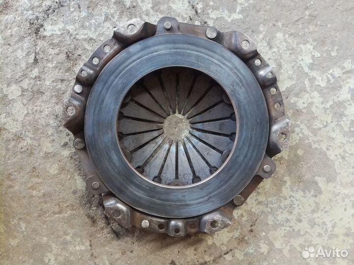 Сцепление Митцубиси Каризма