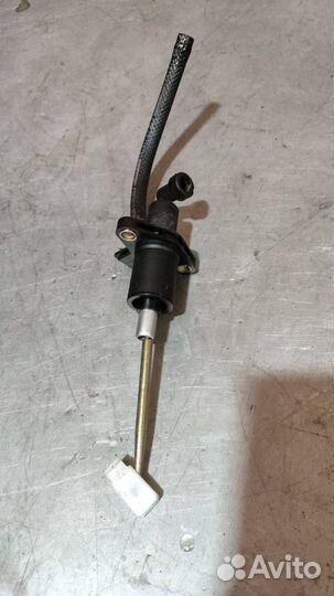 Цилиндр сцепления главный Skoda Octavia (A4) 1998