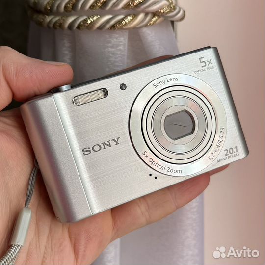 Компактный фотоаппарат Sony cyber shot