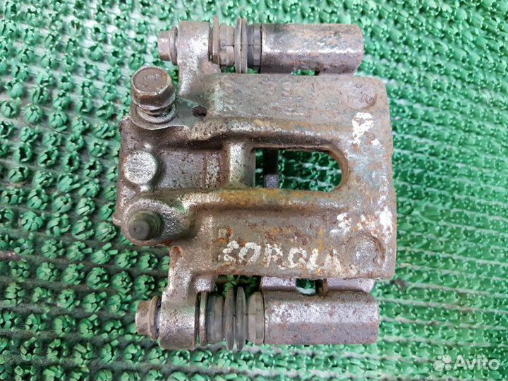 Суппорт задний правый Toyota Corolla 9 E120 4zzfe