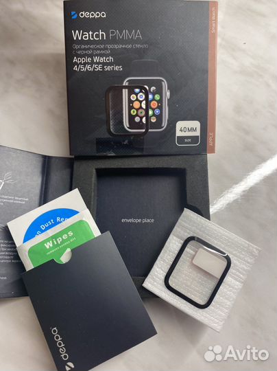 Защитное стекло на Apple Watch 4/5/6/SE Series