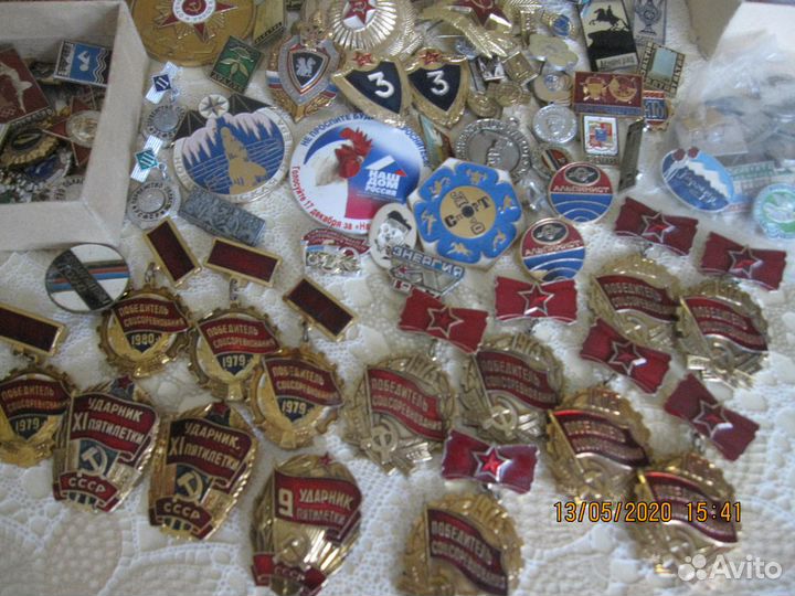 Значки 320 шт