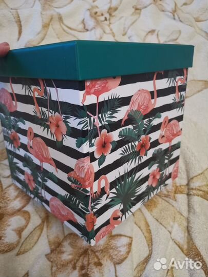 Коробка подарочная