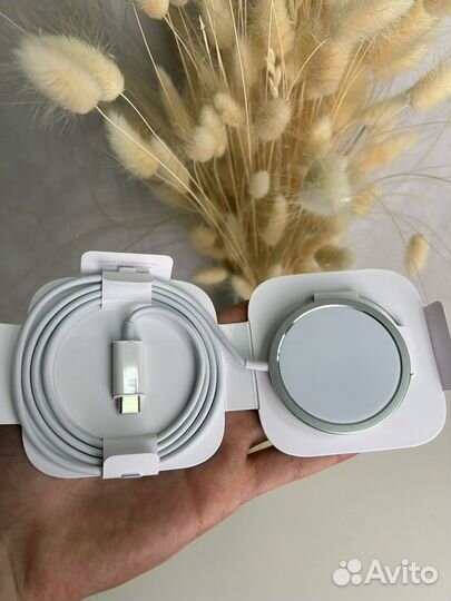 Беспроводная зарядка Apple magsafe charger