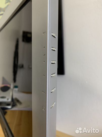 Монитор Sony SDM-HX75