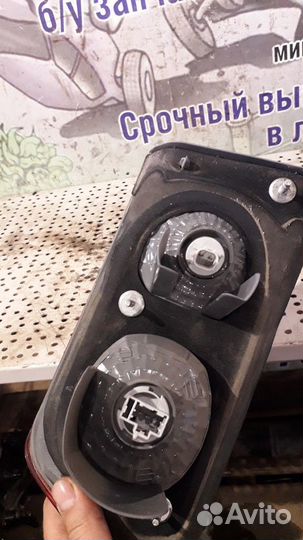 Фонарь багажника правый Honda Accord VII(7)