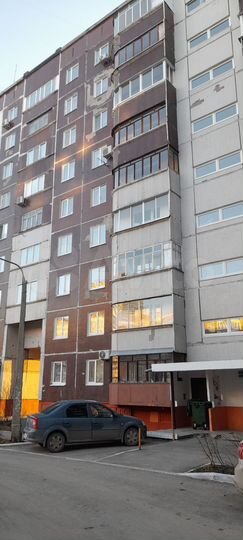 4-к. квартира, 90 м², 4/9 эт.