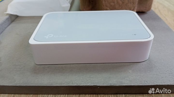 Настольный свитч (коммутатор) TP-link TL-SF1005D
