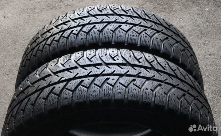 Bridgestone Ice Cruiser 7000 215/60 R17