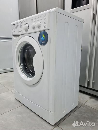 Стиральная машина бу 6 кг indesit iwsb 5105