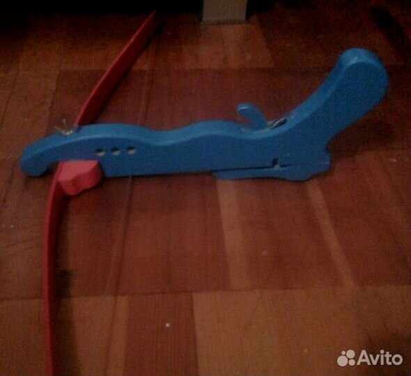 Детские игрушки. Арбалет. Дерево