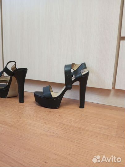 Босоножки 40 размер