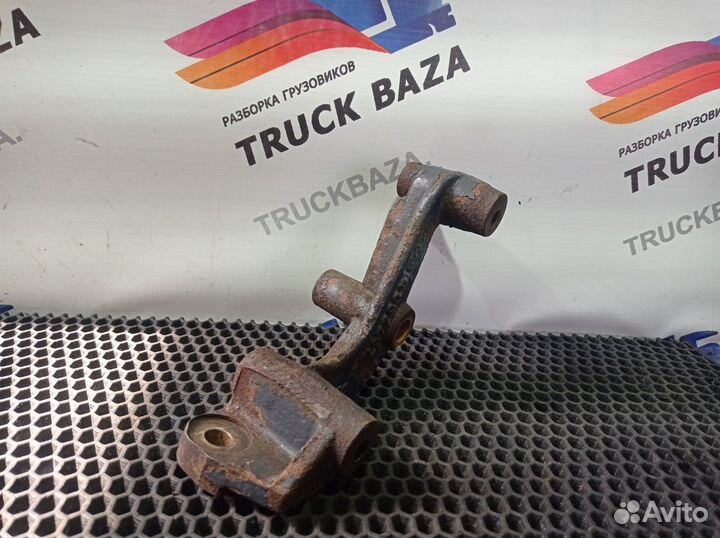 5010437293 Кронштейн кондиционера Renault Magnum