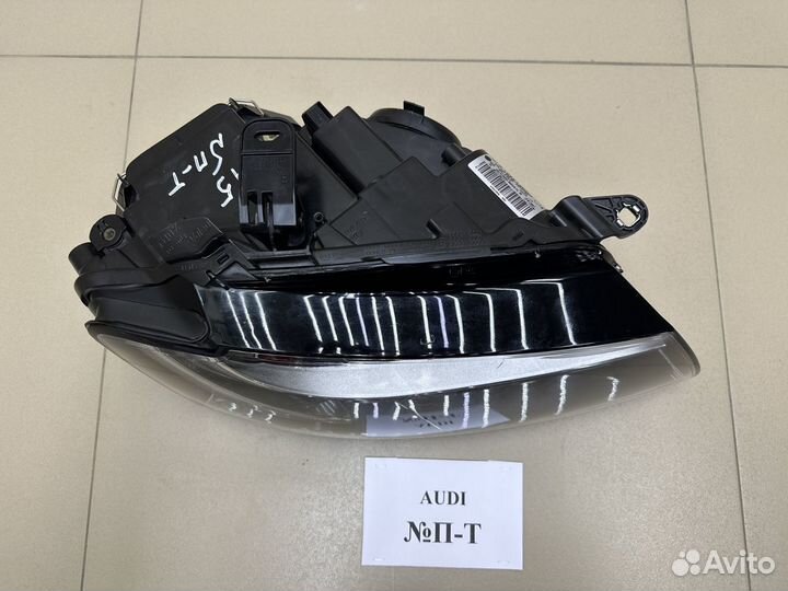 Фара правая ксенон Audi A5 8T