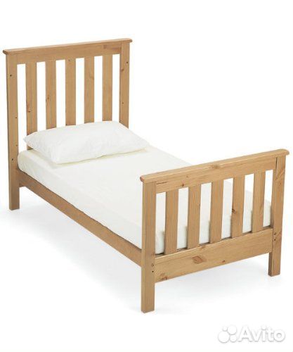 Детская кроватка mothercare 140x70 с матрасом