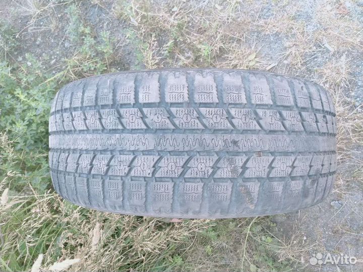 Nokian Tyres V 255/55 R19