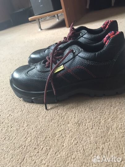 Полуботинки