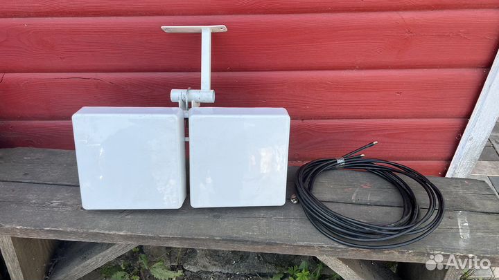 Широкополосная 3G/4G mimo антенна KAA15-1700/2700