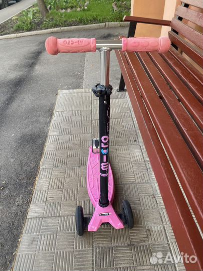 Самокат трехколесный