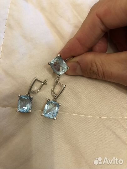 Серебряные серьги с топазом
