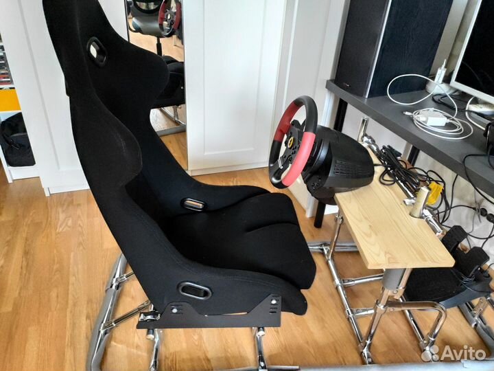Стойка (кокпит) для симрейсинга