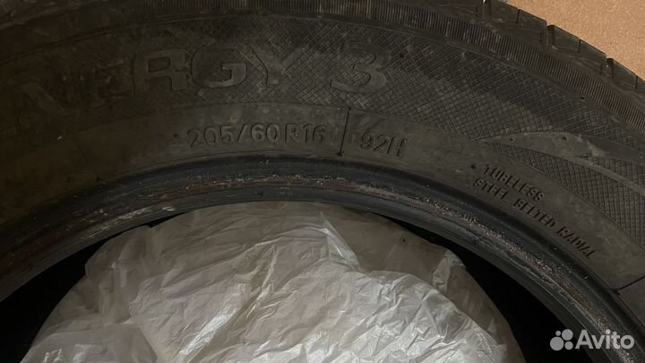 Toyo NanoEnergy 3 205/60 R16 92H