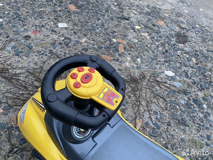 Детский автомобиль