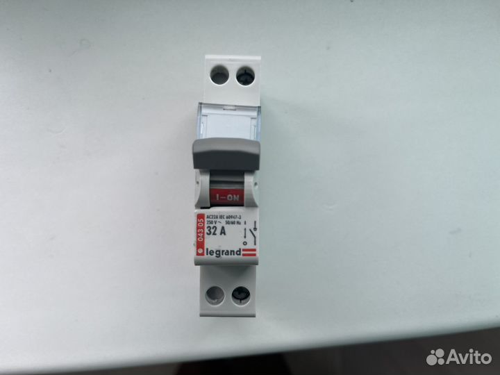 Автоматический выключатель legrand C16, C25, B16